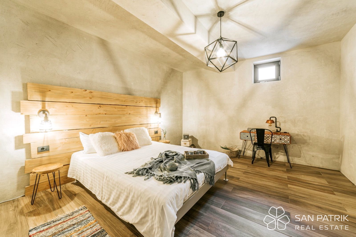 DIZAJNERSKA VILA V OSRCU ISTRE! ZASEBNI BAZEN, PROGRESIVNI NAJEM!