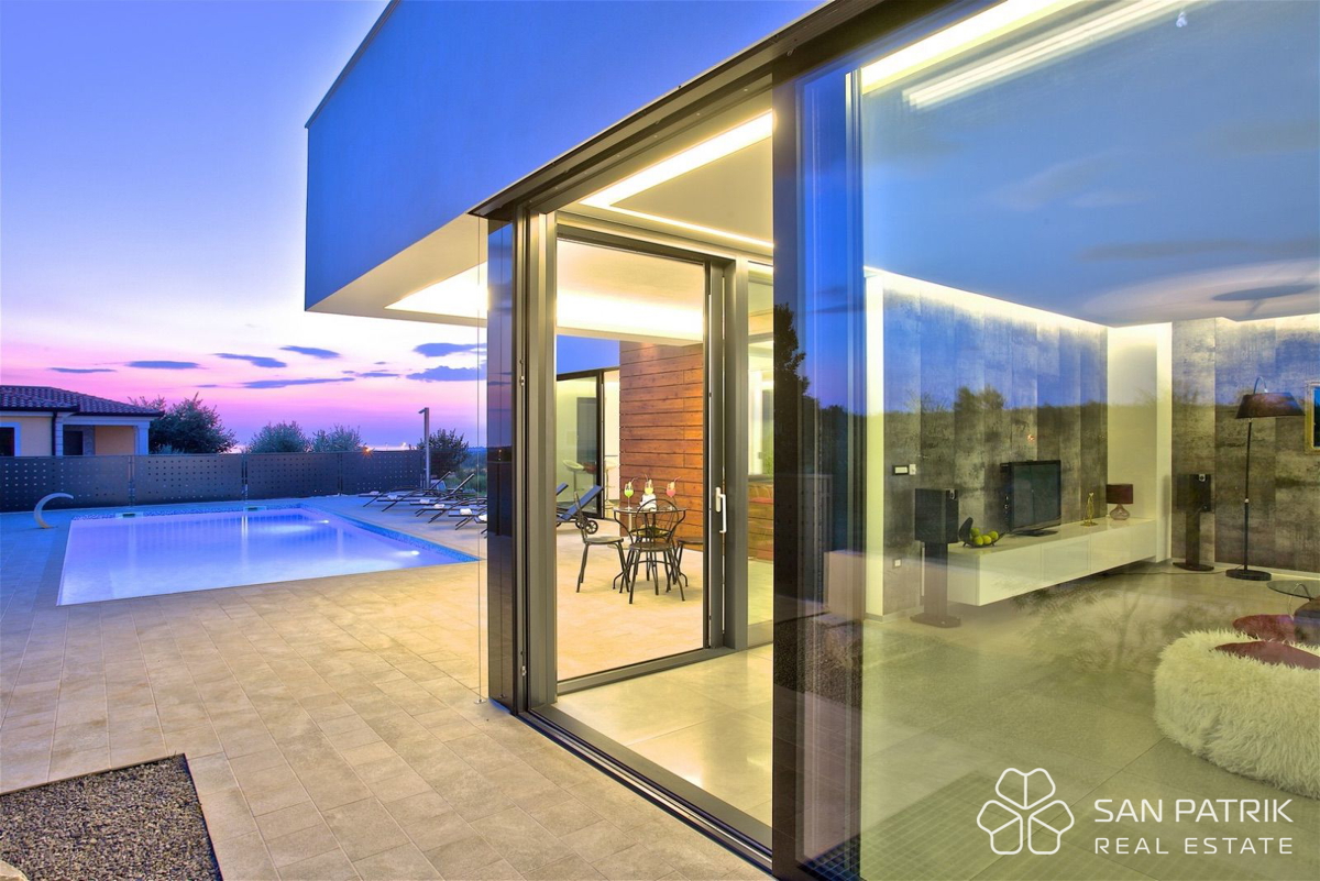 DIZAJNERSKA VILA V OSRCU ISTRE! ZASEBNI BAZEN, PROGRESIVNI NAJEM!