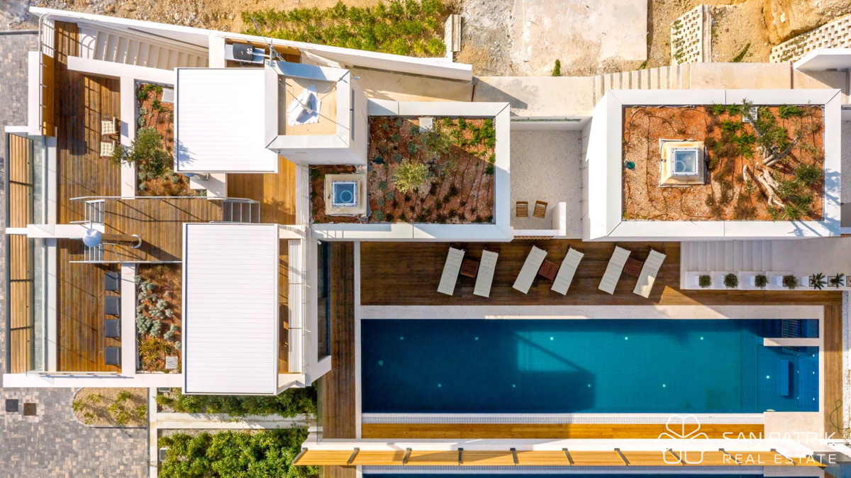 Villa Maestral – Vaša oaza luksuza v srcu Dalmacije