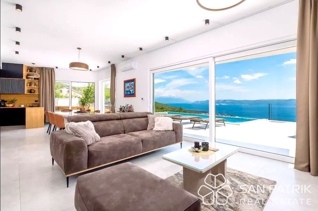 Vaš novi dom na Kvarnerju – vila z bazenom in spektakularnim razgledom