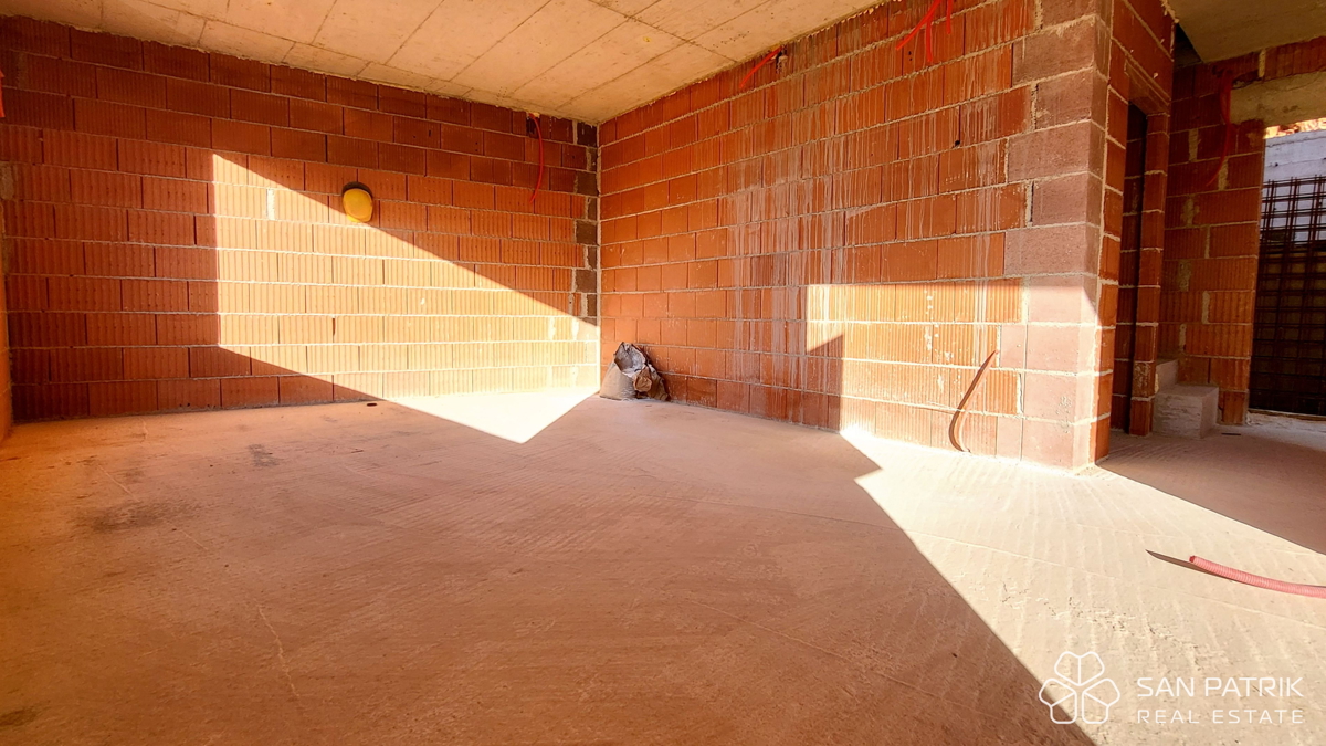 Uživajte v razgledu: elegantno stanovanje v novogradnji blizu središča Vrbnika