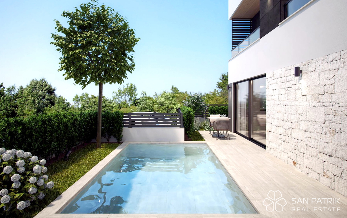 Moderna hiša s bazenom v Poreču, mirna lokacija