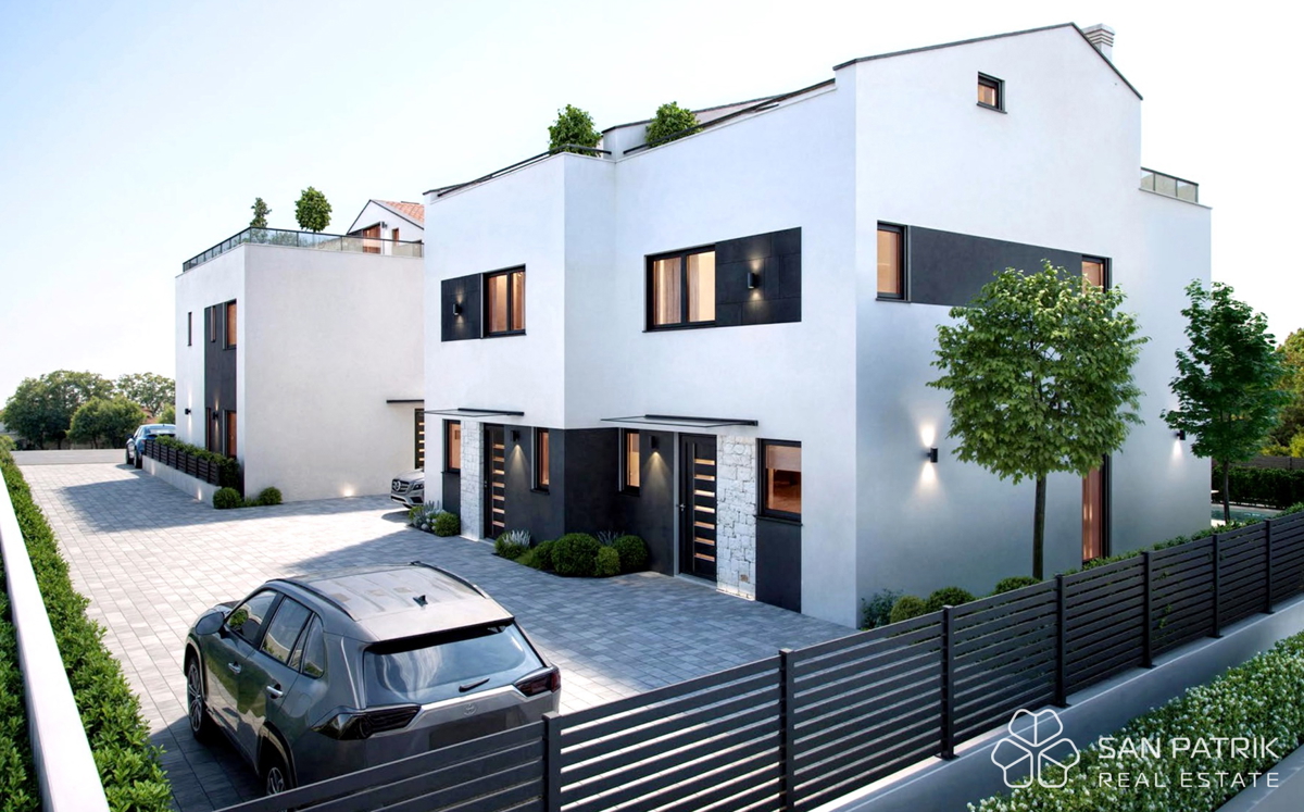 Moderna hiša s bazenom v Poreču, mirna lokacija