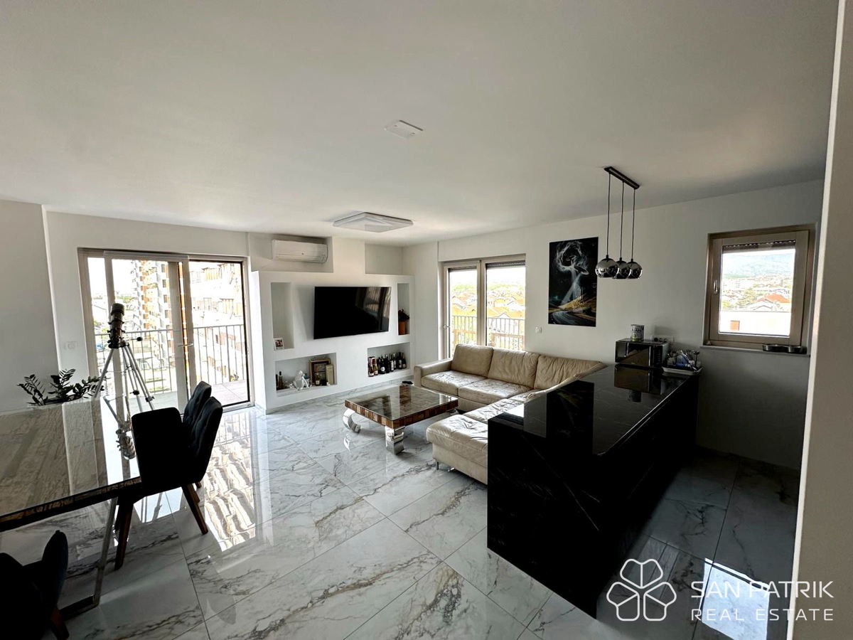 MODERNA ELEGANCA: PENTHOUSE (110 M2) S POGLEDOM NA ZAGREB