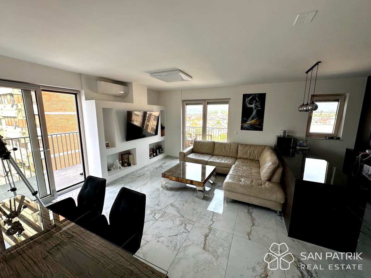 MODERNA ELEGANCA: PENTHOUSE (110 M2) S POGLEDOM NA ZAGREB