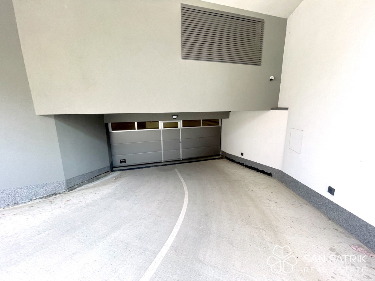 MODERNA ELEGANCA: PENTHOUSE (110 M2) S POGLEDOM NA ZAGREB