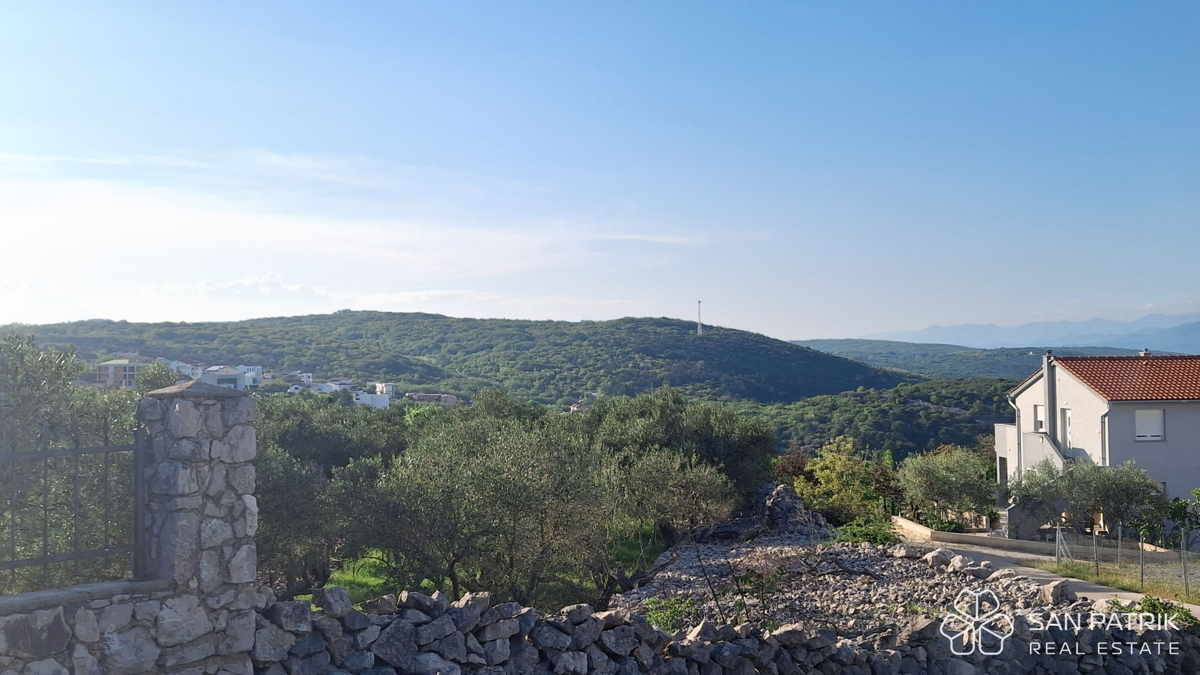Otok Krk, Vrbnik, gradbeno zemljišče na dvignjeni lokaciji