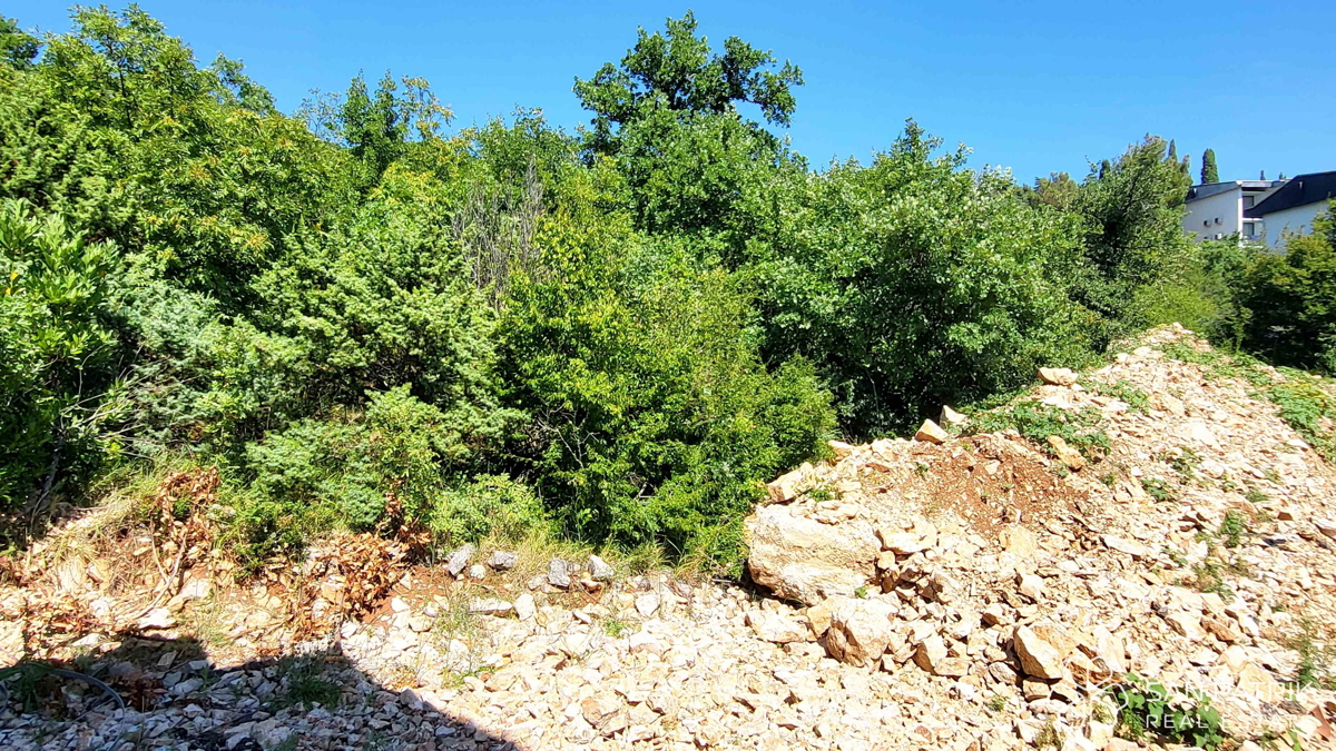 Crikvenica: gradbeno zemljišče s pogledom na morje