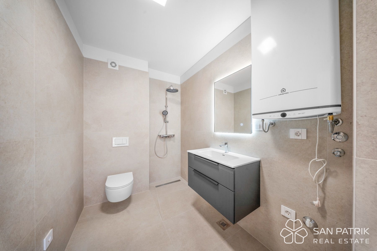 Privlaka Seafront Residences – Sodobni Penthouse v Prvi Vrsti ob Morju