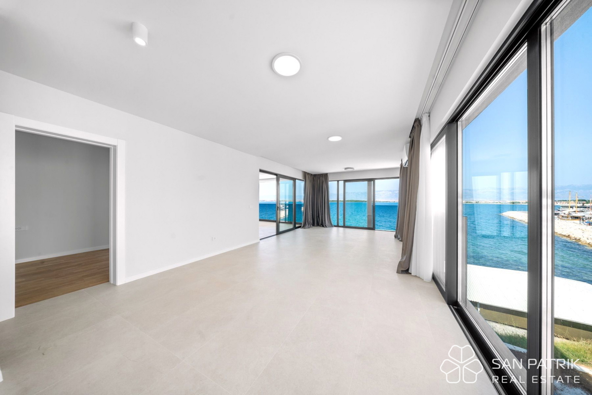 Privlaka Seafront Residences – Sodobni Penthouse v Prvi Vrsti ob Morju