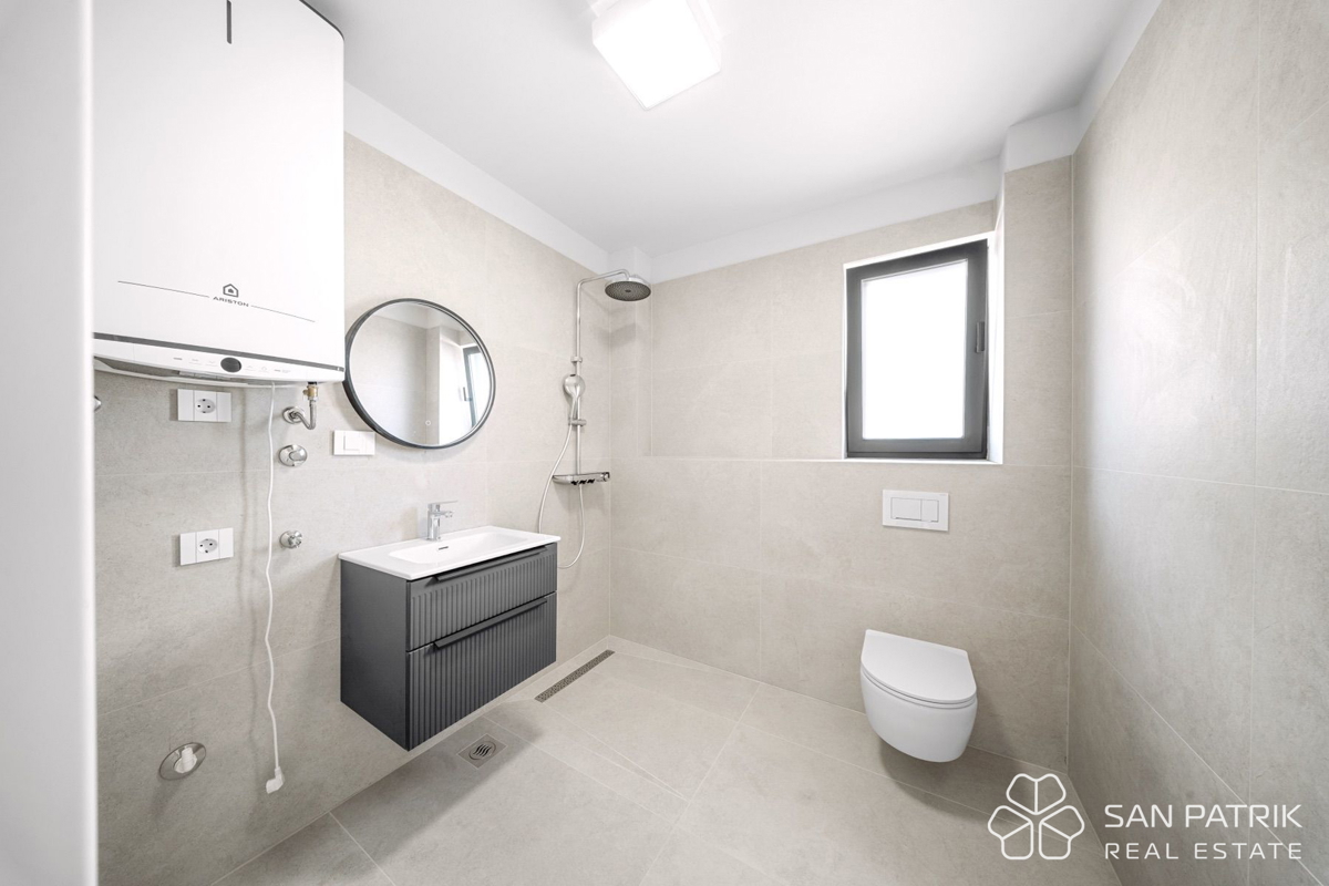 Privlaka Seafront Residences – Sodobni Penthouse v Prvi Vrsti ob Morju