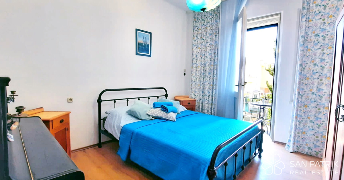 Center Šibenika, dvosobno stanovanje z balkonom in pogledom na kanal