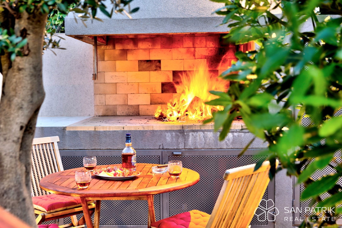 Brezčasna eleganca: Ekskluzivna vila na otoku Korčula