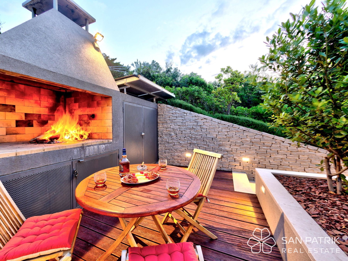 Brezčasna eleganca: Ekskluzivna vila na otoku Korčula