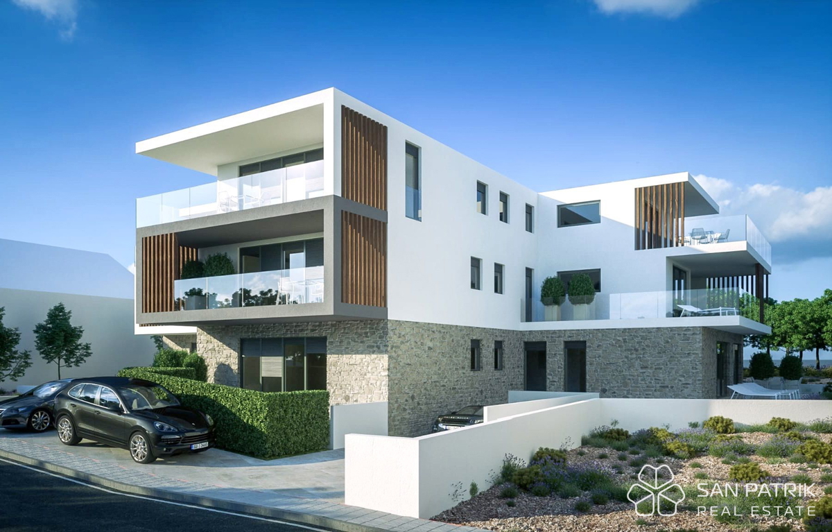 Vaša oaza v Dalmaciji: Moderno stanovanje (146 m2) - 60m od plaže