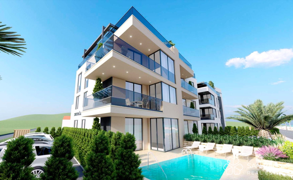 Življenje ob morju: Moderno stanovanje - penthouse (104 m2) v Sukošanu