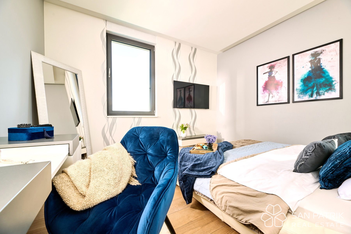 Čudovita mediteranska vila z bazenom v Umagu - pogled na morje