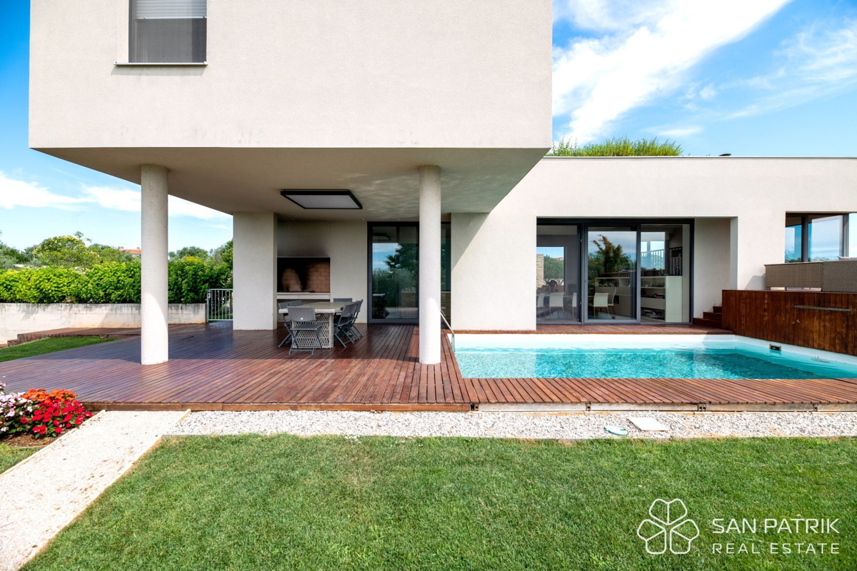 Čudovita mediteranska vila z bazenom v Umagu - pogled na morje