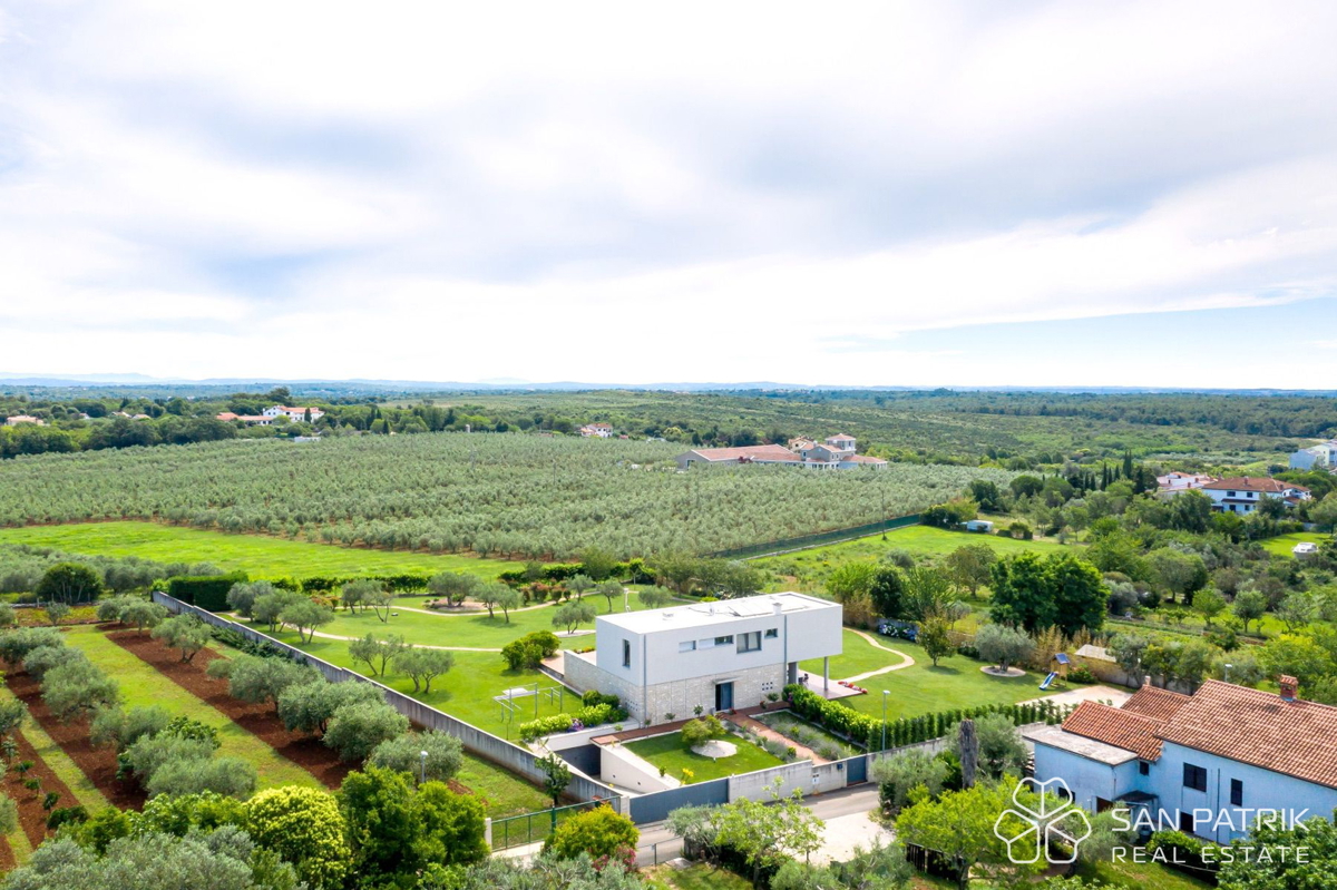 Čudovita mediteranska vila z bazenom v Umagu - pogled na morje