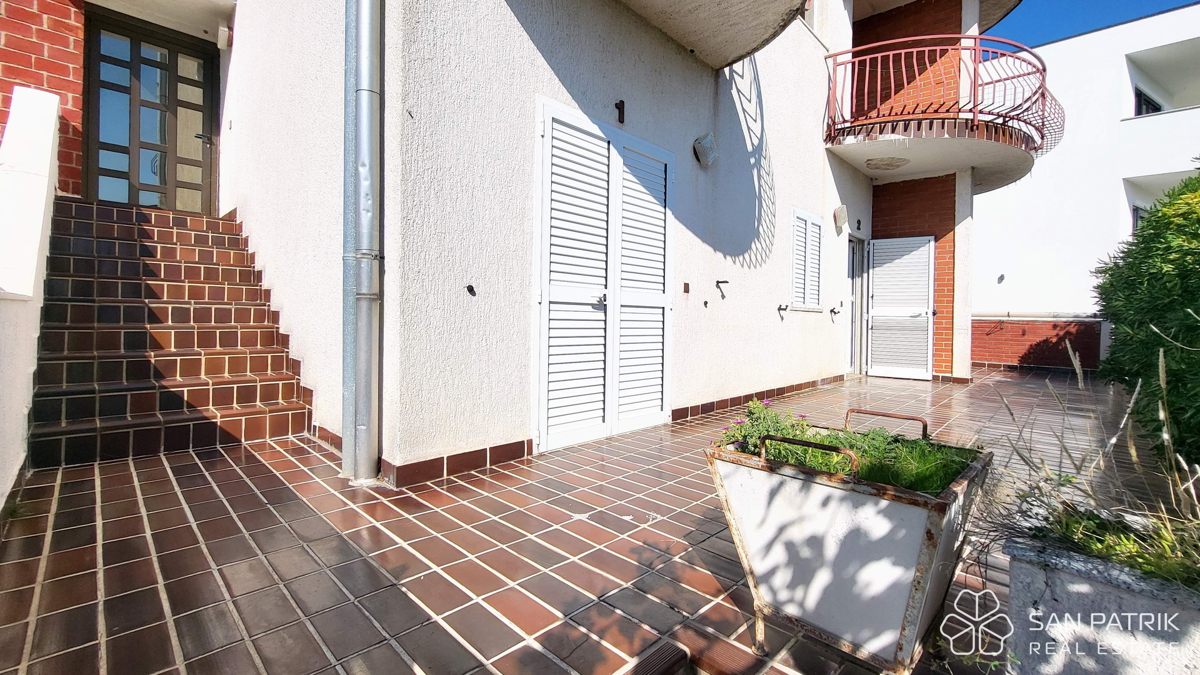 Novi Vinodolski, okolica: hiša idealna za turizem