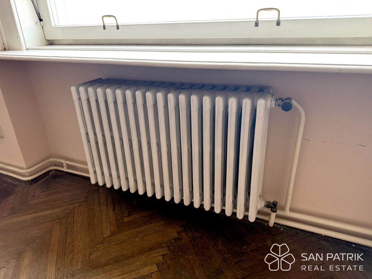 Stan na Dolcu

Stanovanje na Dolcu