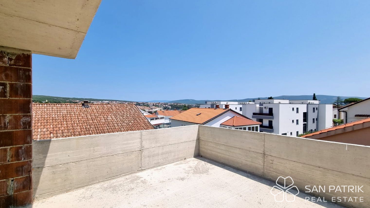 Otok Krk, Mesto Krk - Gradbena parcela s projektom