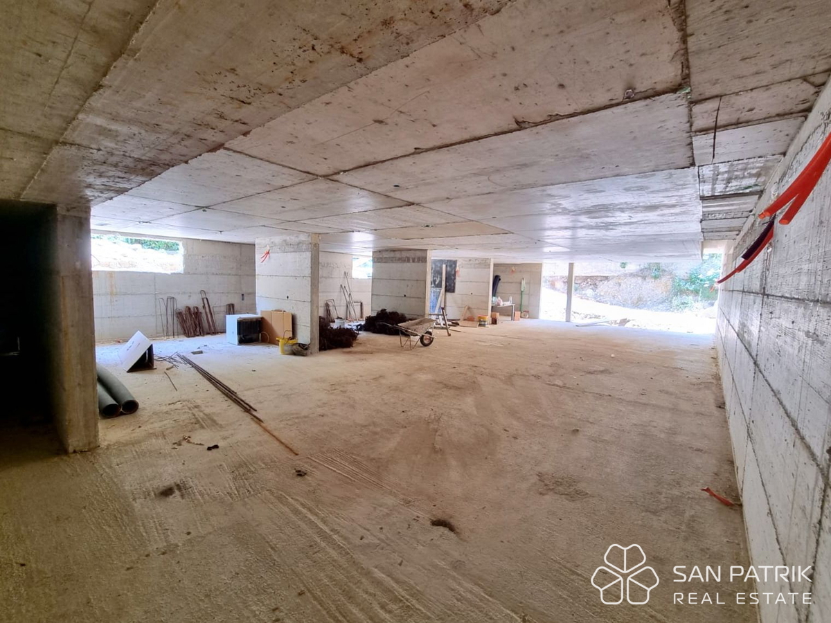 Otok Krk, Mesto Krk - Gradbena parcela s projektom