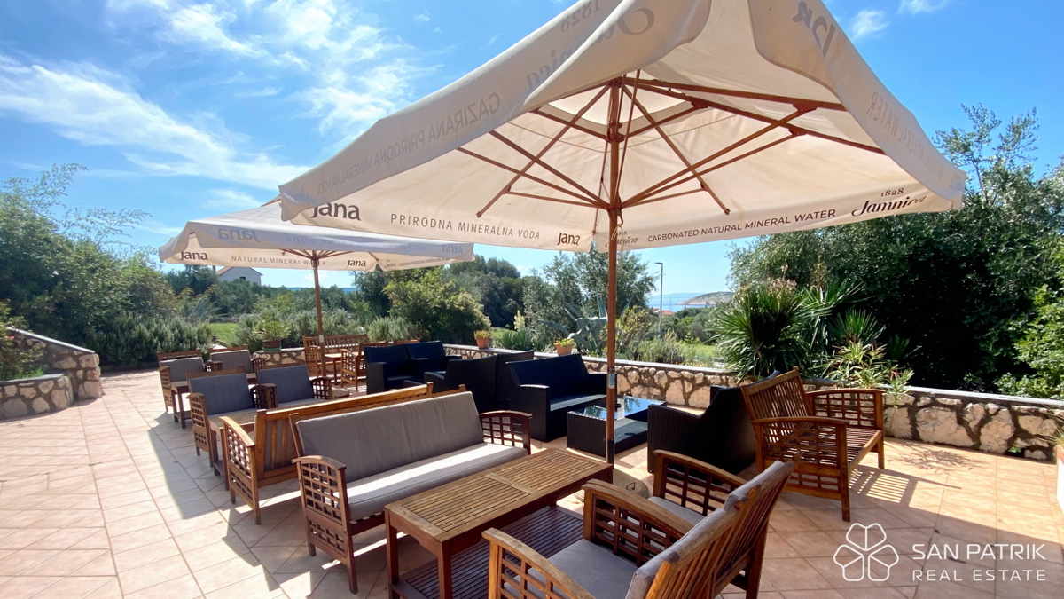 Otok Cres: hotel s 4 zvezdicami z utečenim poslovanjem – investicijska priložnost