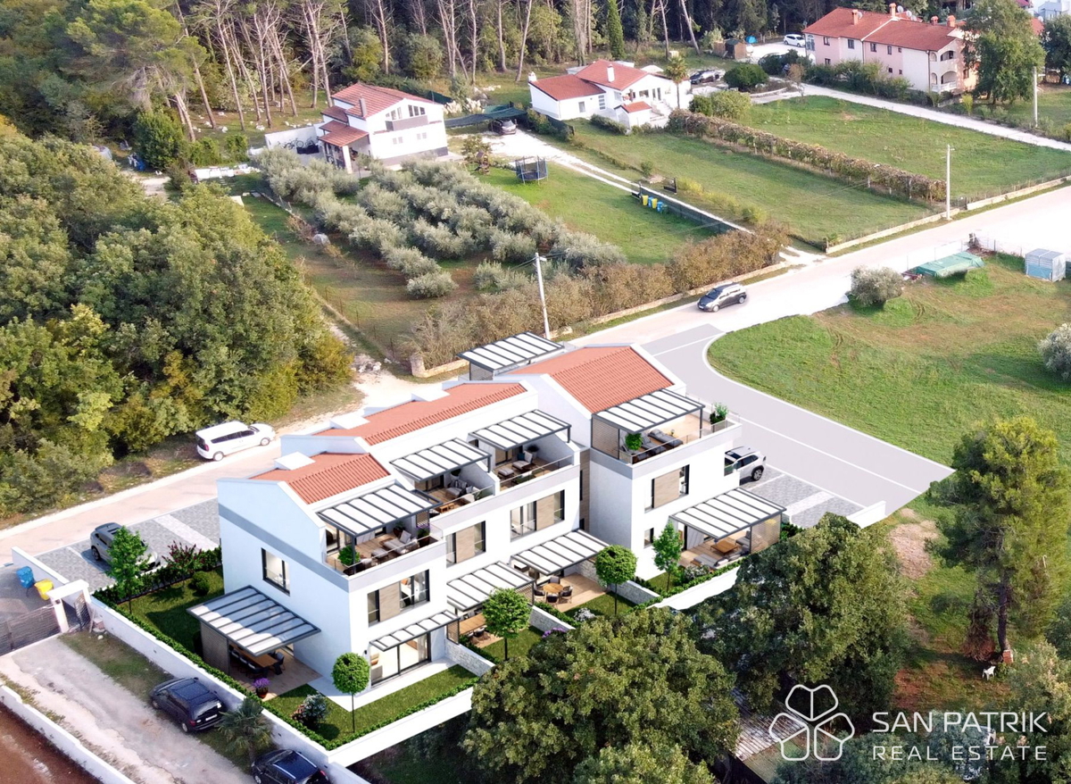 Moderna vrstna hiša (128 m2) na odlični lokaciji - Poreč