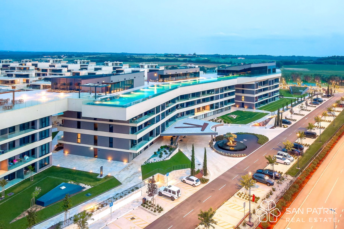 Naložba v Istri: Luksuzno stanovanje v Petram Resortu, donos 5–7%