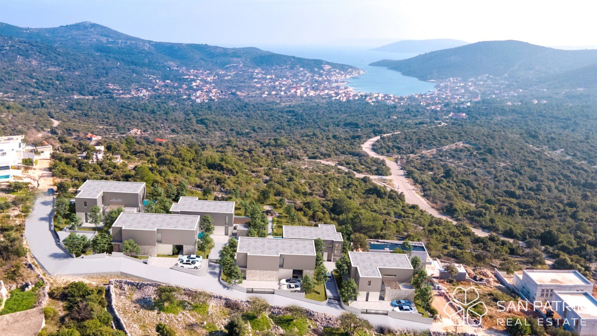 Moderna vila z bazenom in panoramskim razgledom v osrčju Dalmacije