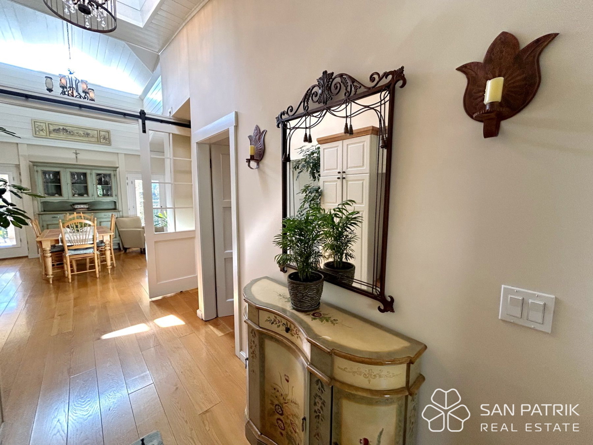 Avtentična dalmatinska vila z bazenom – spoj tradicije in trajnostnega bivanja