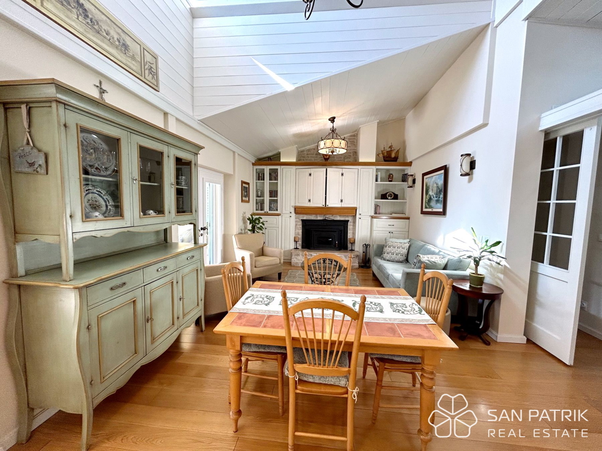 Avtentična dalmatinska vila z bazenom – spoj tradicije in trajnostnega bivanja