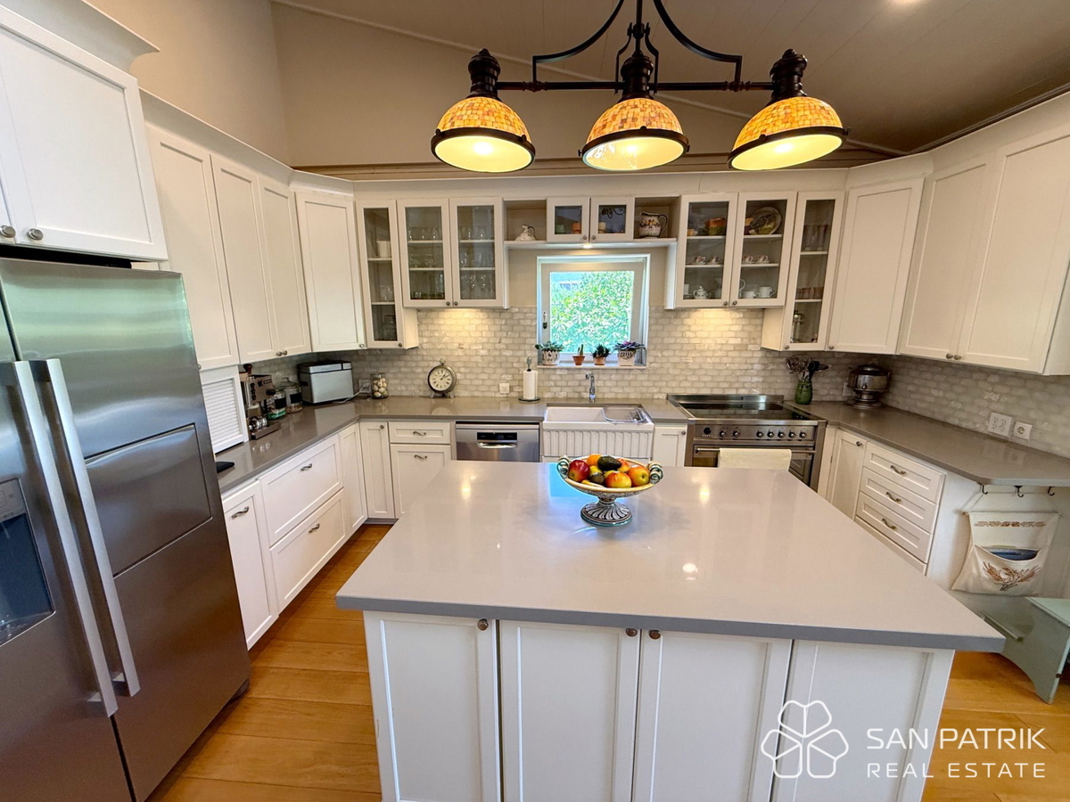 Avtentična dalmatinska vila z bazenom – spoj tradicije in trajnostnega bivanja