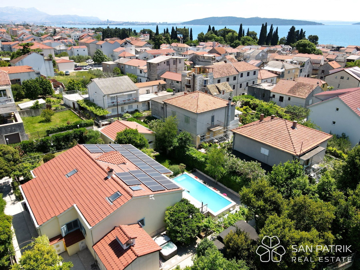 Avtentična dalmatinska vila z bazenom – spoj tradicije in trajnostnega bivanja