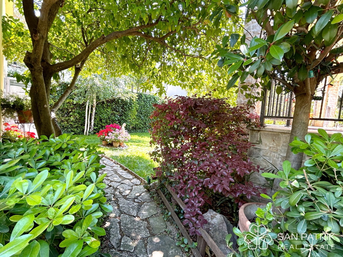 Avtentična dalmatinska vila z bazenom – spoj tradicije in trajnostnega bivanja