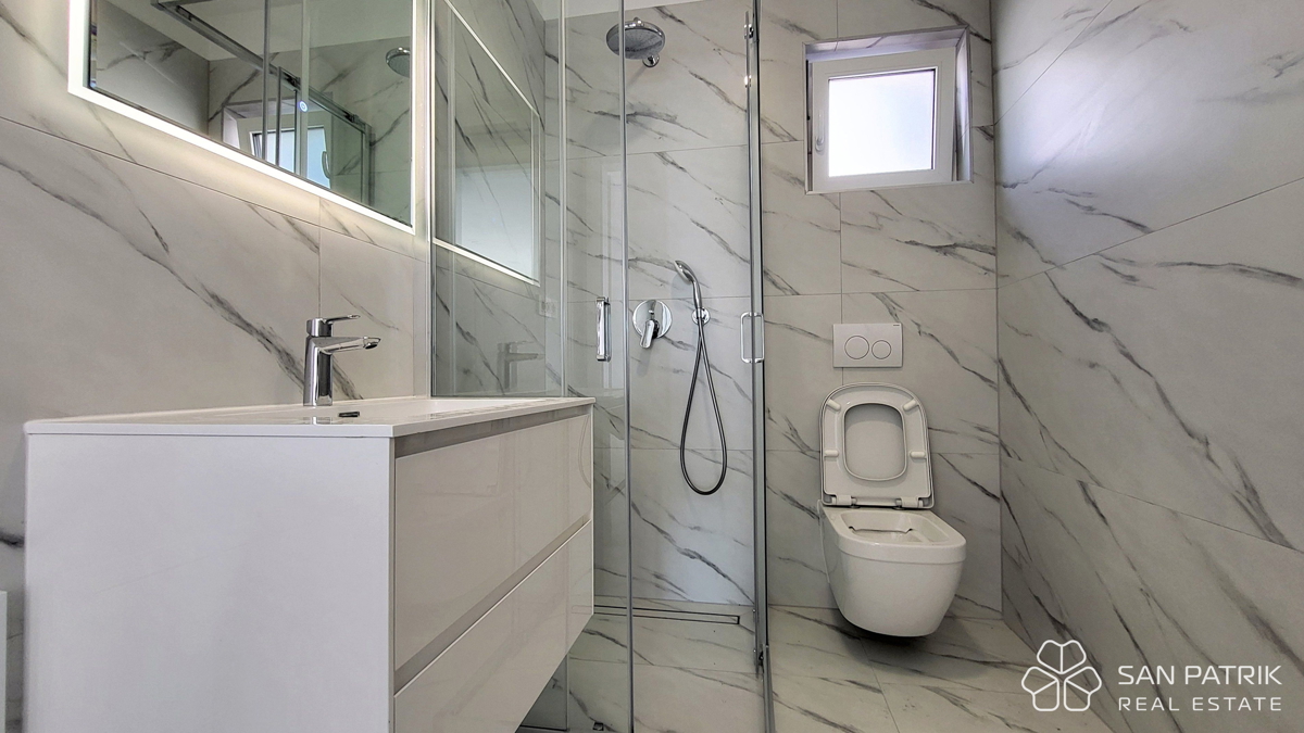 Crikvenica: Stanovanje v novi stavbi s panoramskim pogledom na morje