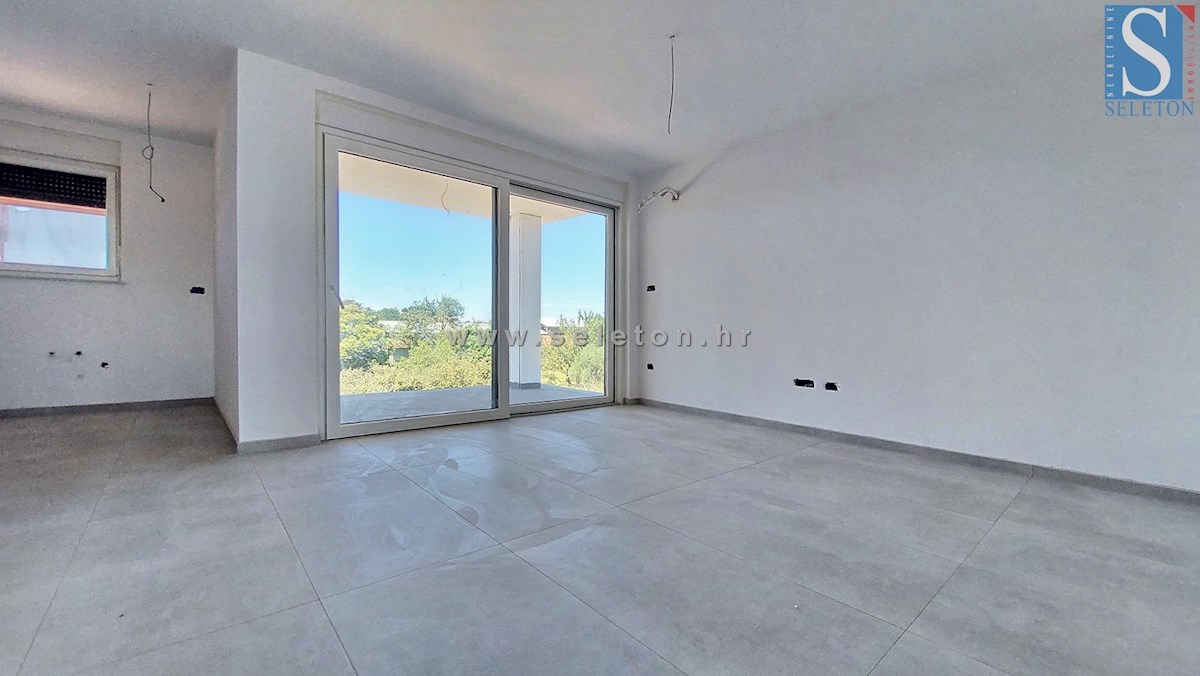 Novo stanovanje 67 m2 s pogledom na morje, DVIGALO, 2 parkirni mesti