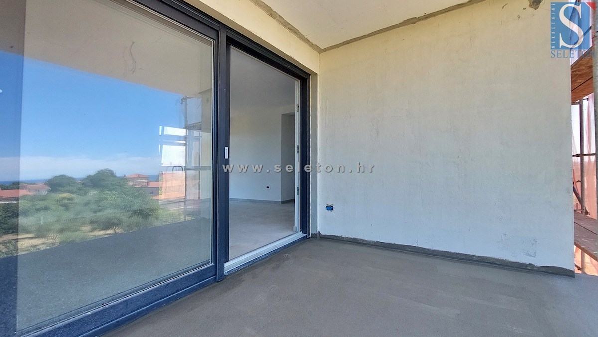 Novo stanovanje 67 m2 s pogledom na morje, DVIGALO, 2 parkirni mesti