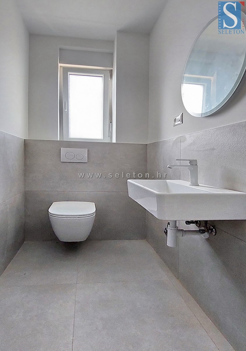 Novo stanovanje 67 m2 s pogledom na morje, DVIGALO, 2 parkirni mesti