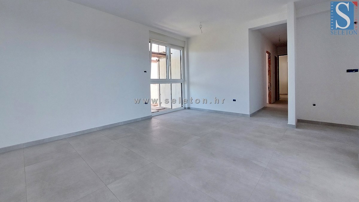 Novo stanovanje 67 m2 s pogledom na morje, DVIGALO, 2 parkirni mesti