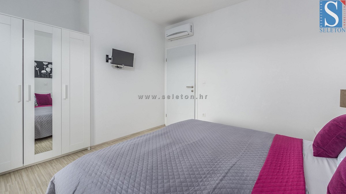 Poreč, samostojna hiša 134 m2 z bazenom