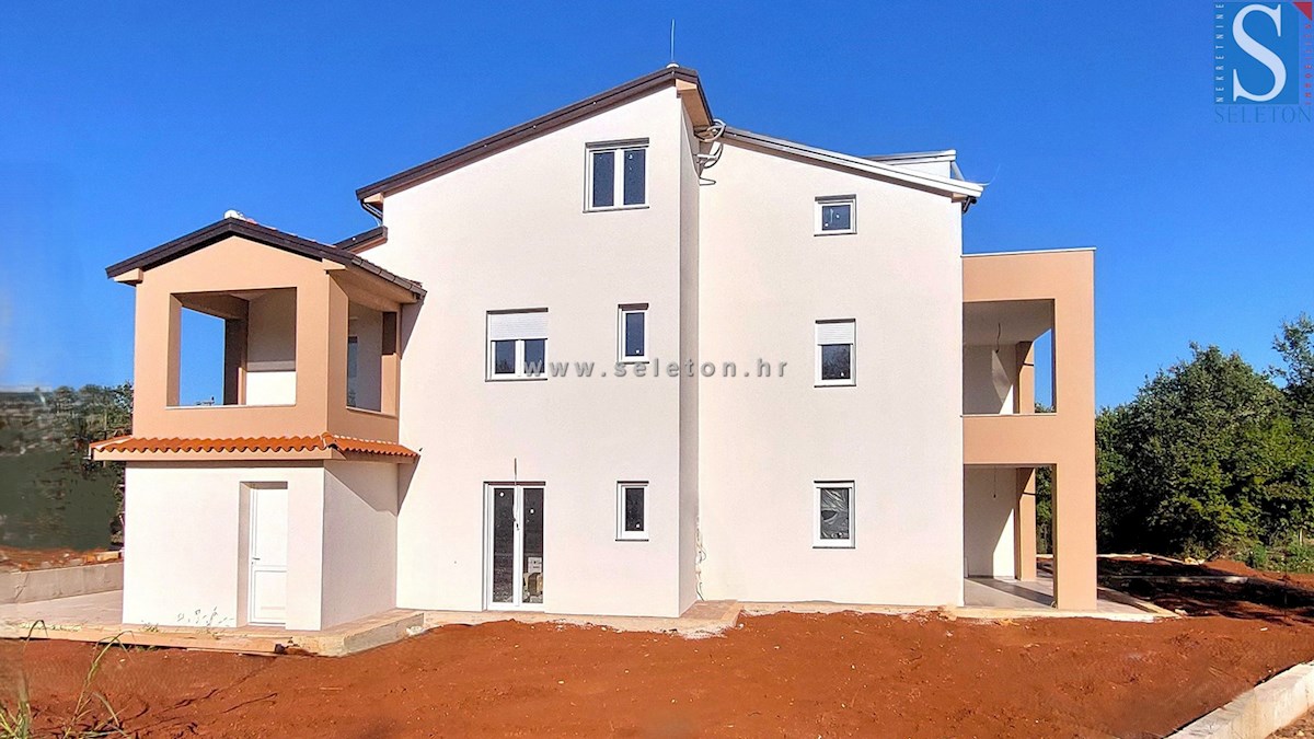 Poreč - okolica, novo stanovanje 66 m2, 2 terasi