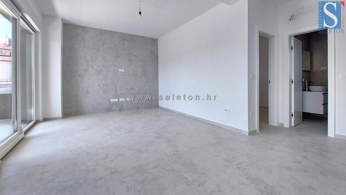 Poreč - novo stanovanje od 66 m2, 1. nadstropje, 2 parkirni mesti, DVIGALO