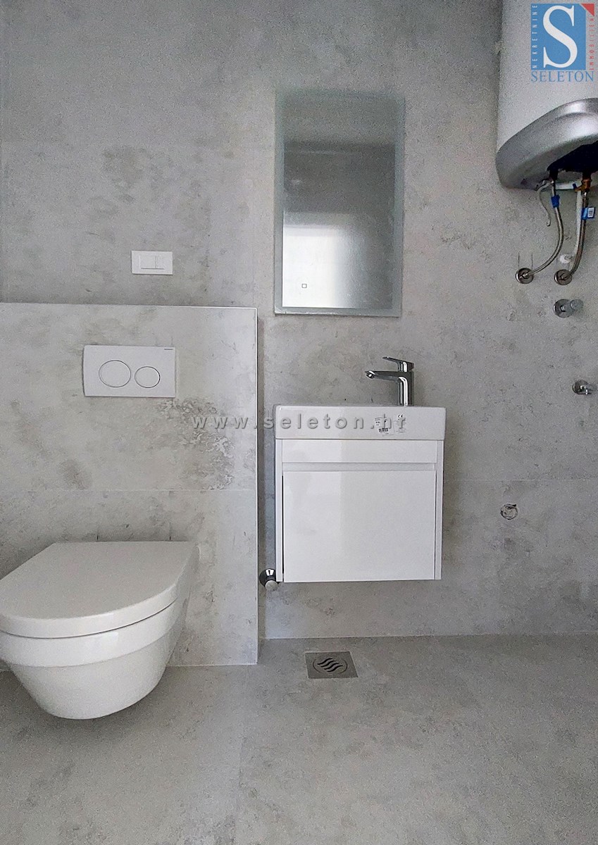 Poreč - novo stanovanje od 66 m2, 1. nadstropje, 2 parkirni mesti, DVIGALO