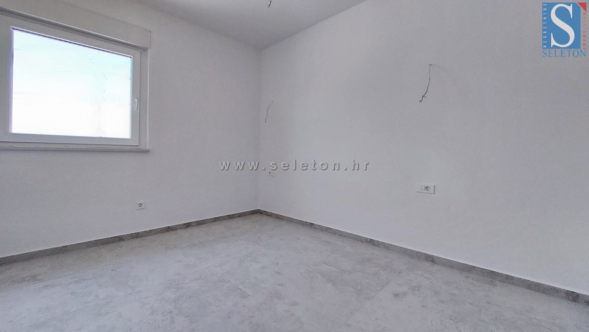 Poreč - novo stanovanje od 66 m2, 1. nadstropje, 2 parkirni mesti, DVIGALO