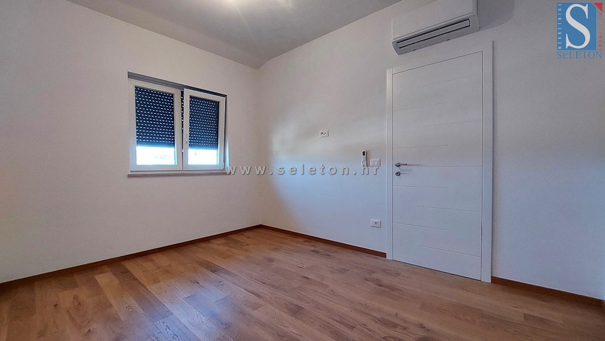 Poreč - okolica, novo stanovanje od 72 m2, 2 spalnice, 2 parkirni mesti