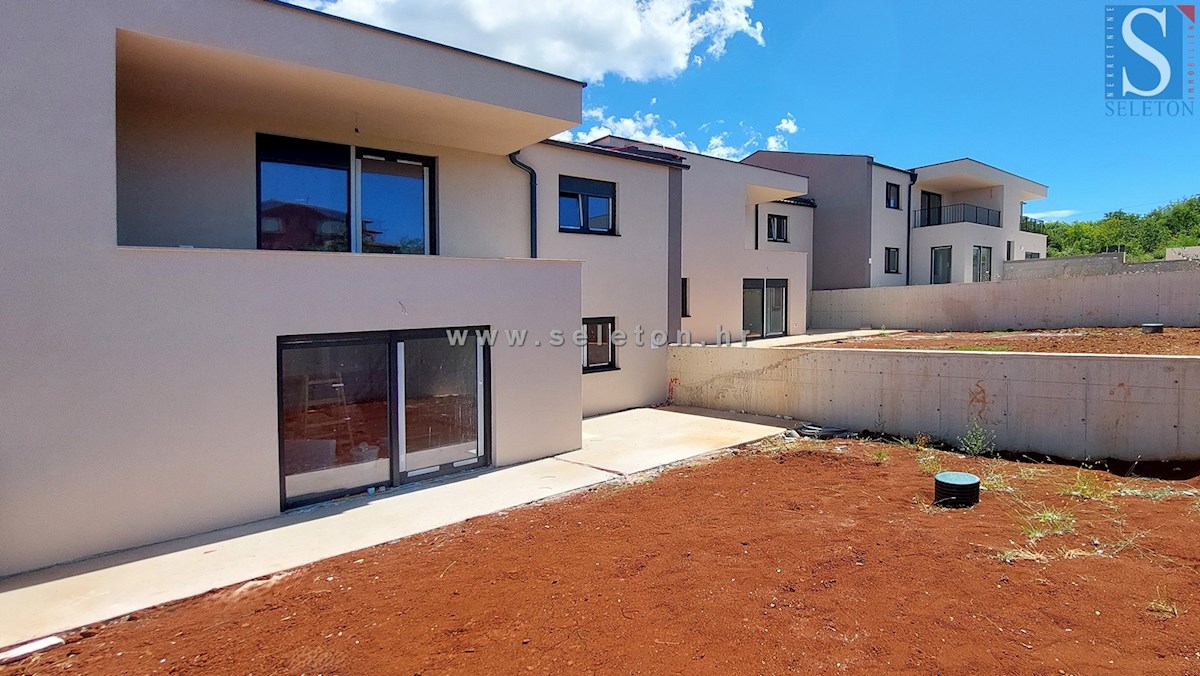 Poreč - okolica, novo stanovanje od 72 m2, 2 spalnice, 2 parkirni mesti