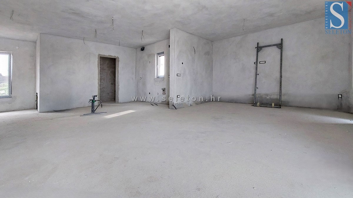 Istra, Poreč, novo stanovanje 161 m2, 2. nadstropje, pogled na morje, cca 800 m od morja (zračne črte)