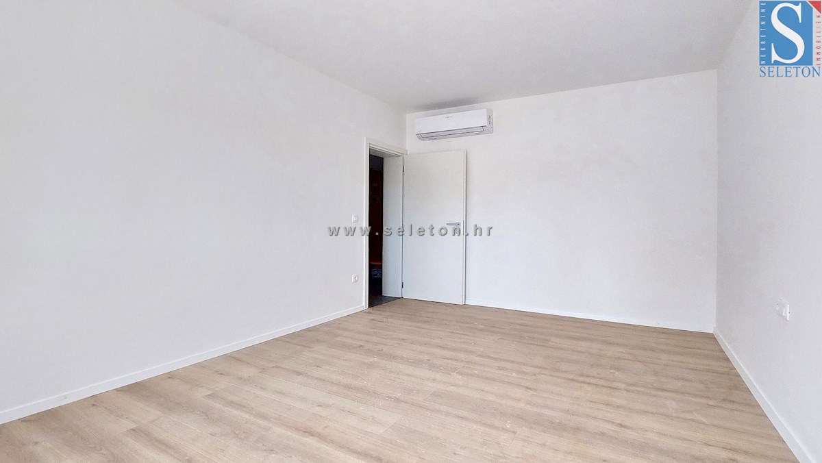 Istra, novo stanovanje v okolici Poreča 72 m2 z vrtom 200 m2